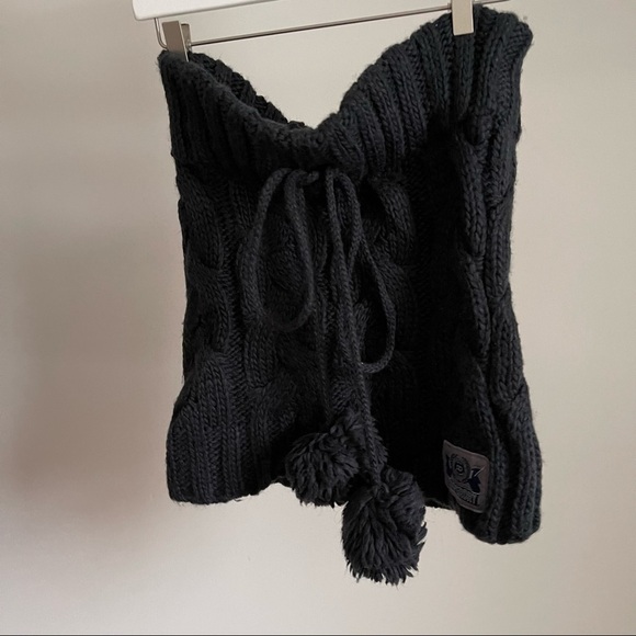 Superdry loop scarf - Picture 2 of 4